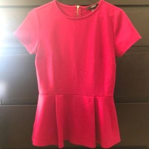 Small, Forever 21. Magenta, Peplum w. Gold Zipper